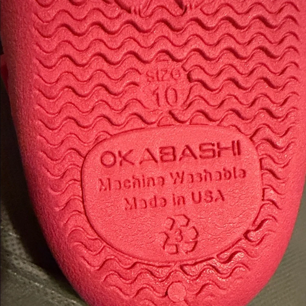 Okabashi Kids Hot Pink Clog with Heel Strap NEW w Tags